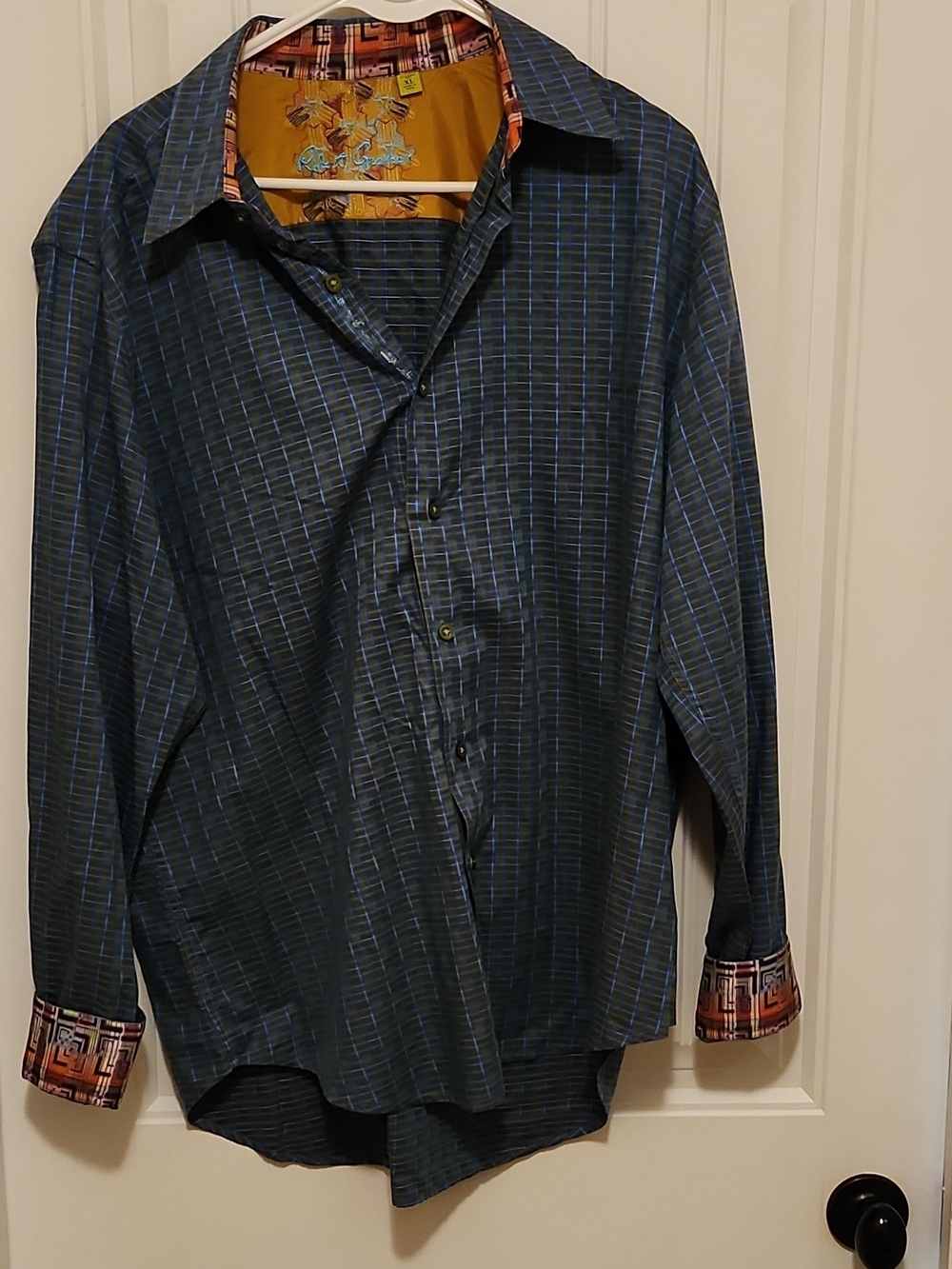 Robert Graham XL Mens Blue Plaid Button-Up Shirt with Embroidered Trim 0183